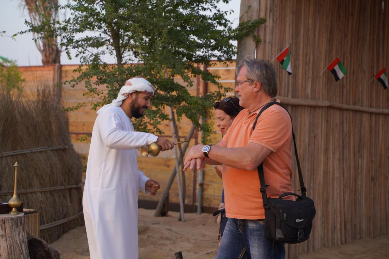 Готель Al Khayma Camp "Elite Glamping & Dining In Experience" Hunaywah Екстер'єр фото