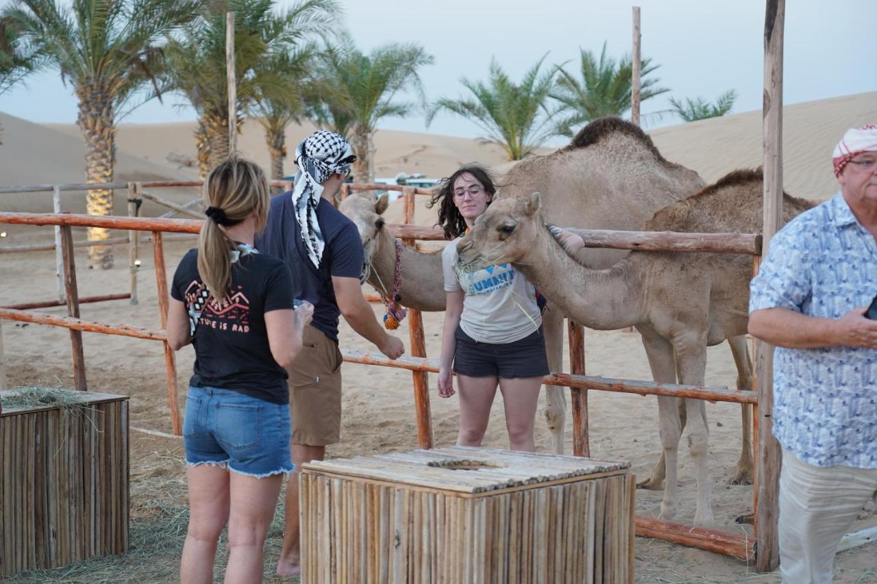 Готель Al Khayma Camp "Elite Glamping & Dining In Experience" Hunaywah Екстер'єр фото