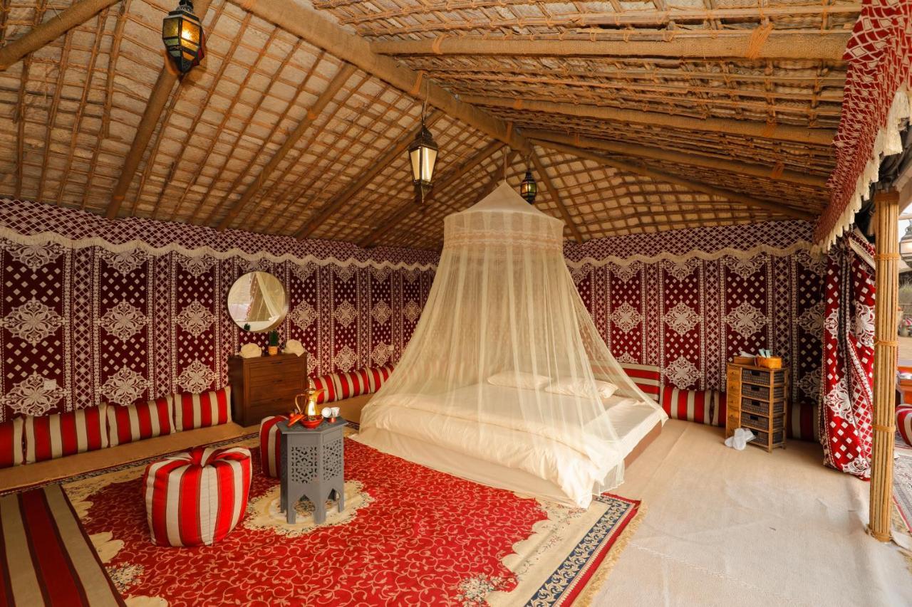 Готель Al Khayma Camp "Elite Glamping & Dining In Experience" Hunaywah Екстер'єр фото