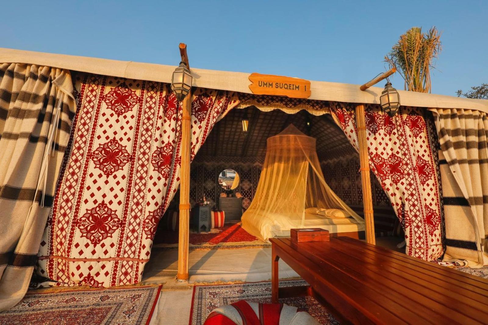 Готель Al Khayma Camp "Elite Glamping & Dining In Experience" Hunaywah Екстер'єр фото